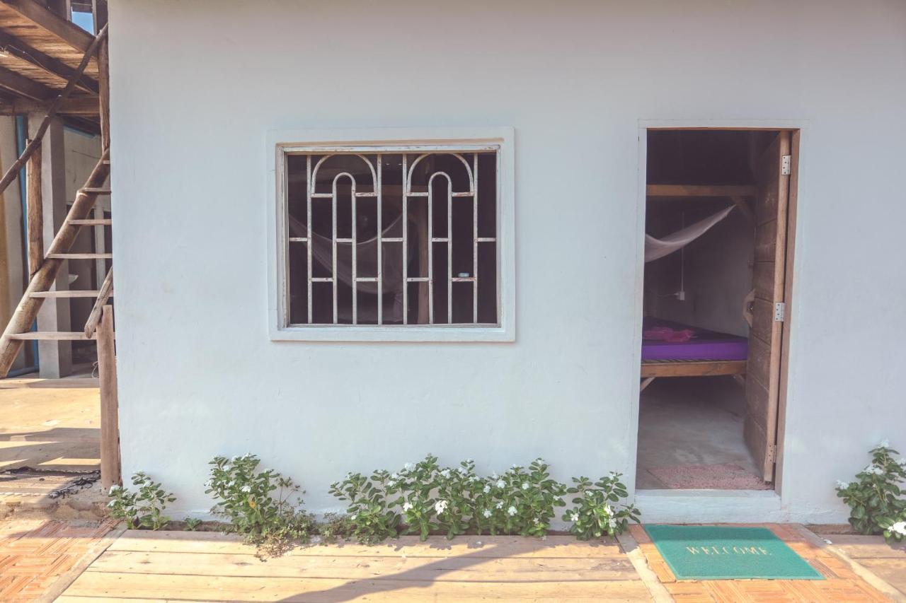 Bonsai Hotel เกาะรงสำลน ภายนอก รูปภาพ